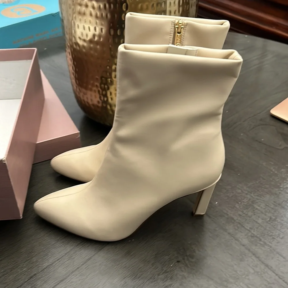 Franco Sarto A-Calliebty Booties - Picture 7 of 14